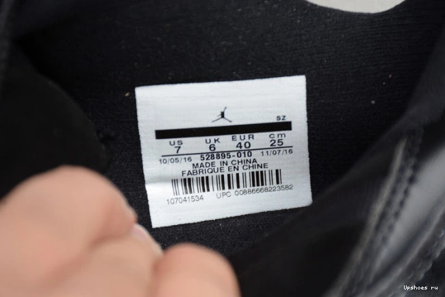 528895-010  11 Low Retro Jordan Barons 0212